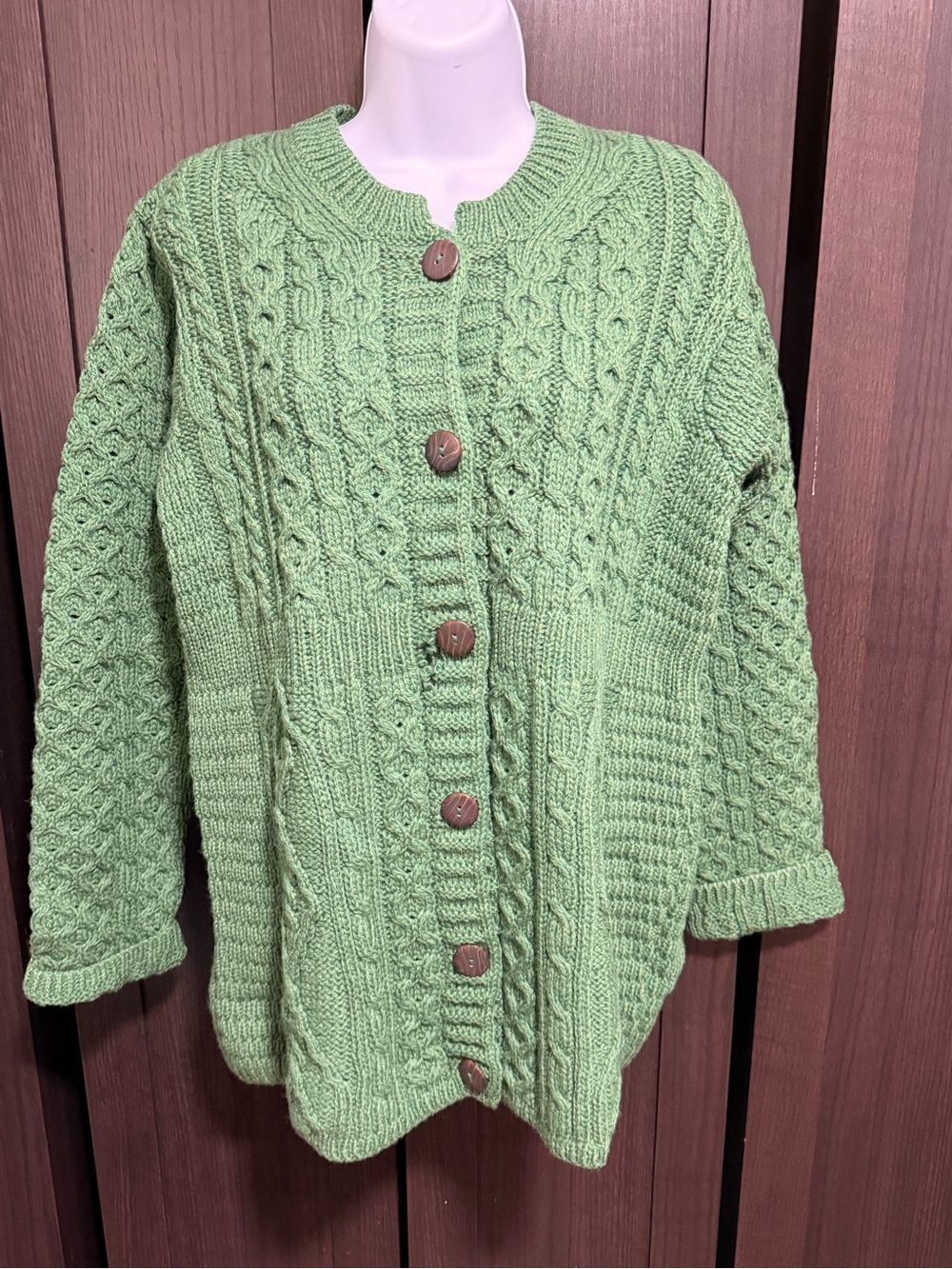 Kilronan Knitwear Merino Wool Cable-Knit Green Button-Up Cardigan - Picture 6 of 7